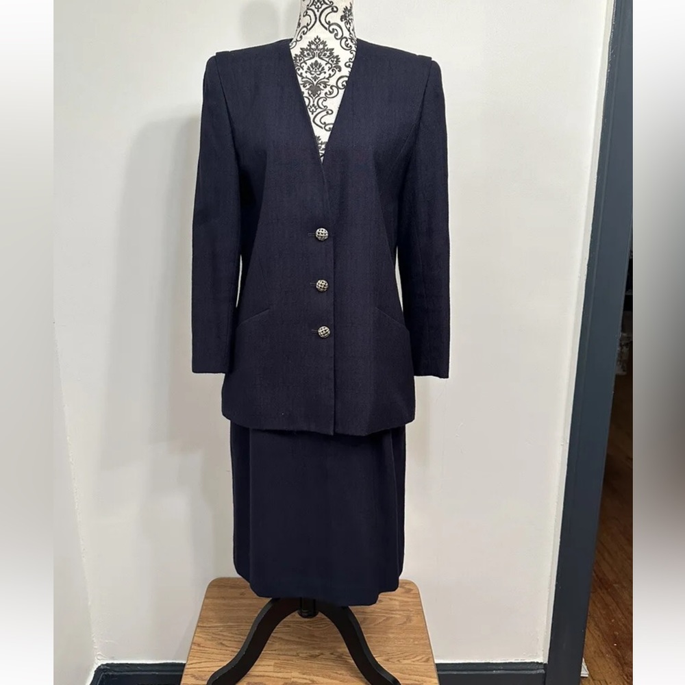CHRISTOPHER Women’s Navy Blue Lined Pockets 2 Piece Skirt Jacket Suit Size 12